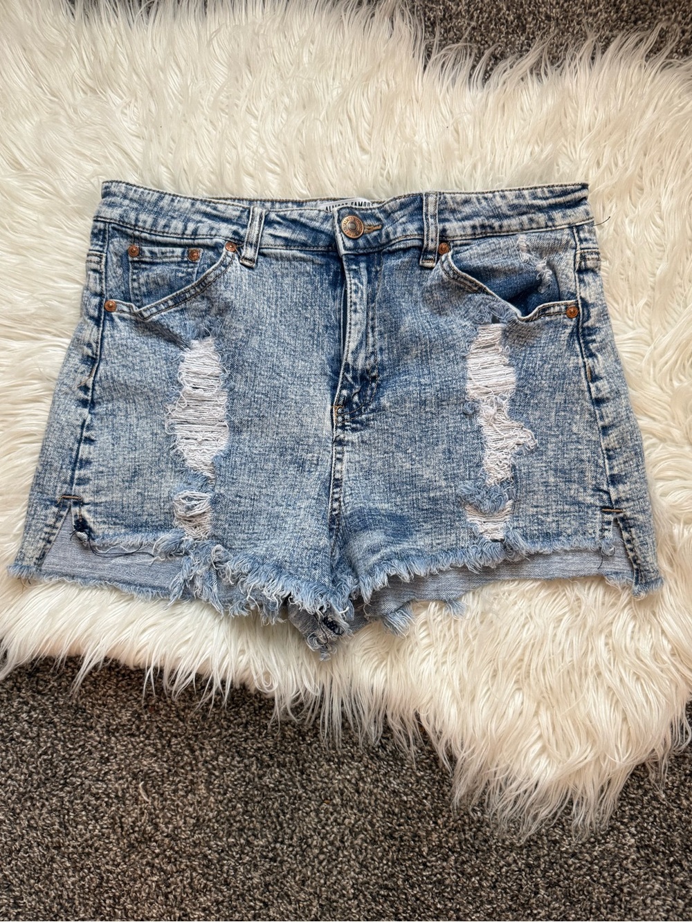 EUC Size 13 Almost Famous Super High Rise Shorts